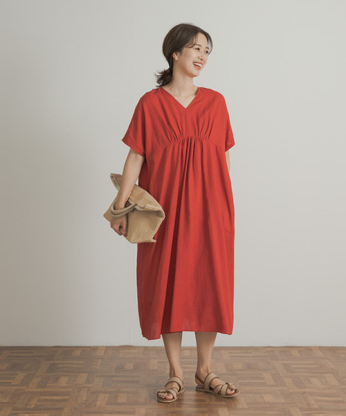 美品♡縁起を着て担ぐ『紅い金魚』オーバーサイズ　ゆったりワンピース　リネン混 URBAN RESEARCH DOORS（アーバンリサーチドアーズ）の「リネンレーヨン