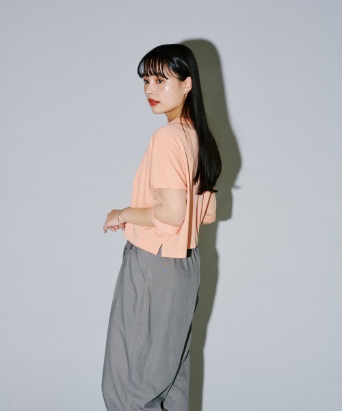 terrace(テラス)の「コンビネーションシアーショート丈カットソー(Tシャツ/カットソー・レディース・オレンジ/オフホワイト/グレー/ブラック/ピンク系その他・MEDIUM)」の19枚目の写真