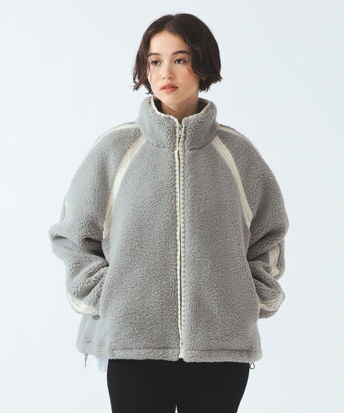Ray BEAMS(レイビームス)の「【WEB限定】UGG(R) / Nikia Crochet UGGfluff Jacket(その他アウター・レディース・ブラック/グレー・SMALL)」の6枚目の写真