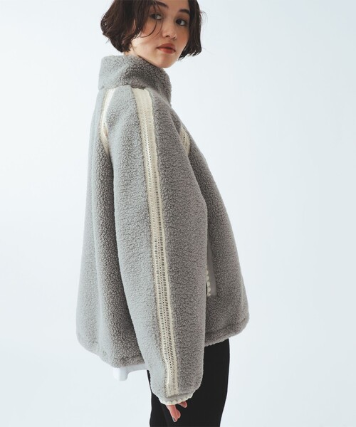 Ray BEAMS(レイビームス)の「【WEB限定】UGG(R) / Nikia Crochet UGGfluff Jacket(その他アウター・レディース・ブラック/グレー・SMALL)」の8枚目の写真