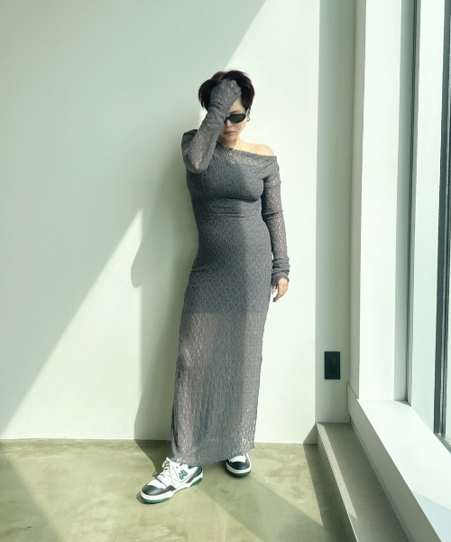 WONEM（ウォンエム）の「ドレープオフショルレースロングワンピース（ワンピース・レディース・ネイビー/ブラック/グレー・FREE）」の11枚目の写真