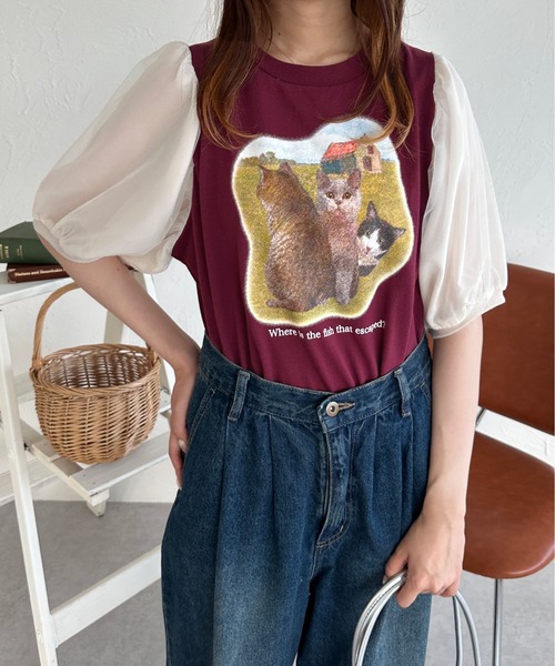 kutir（クティール）の「チュールドッキングパフスリーブ猫Tシャツ（Tシャツ/カットソー・レディース・ボルドー/ネイビー/アイボリー・FREE）」の7枚目の写真