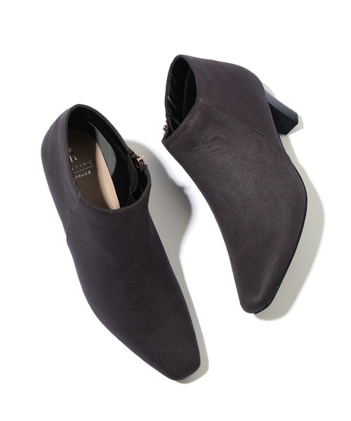 ROPE' PICNIC(ロペピクニック)の「スクエアトゥアンクルブーティー(ブーツ・レディース・ブラック/チャコールグレー・23.0cm/23.5cm/24.0cm/24.5cm)」の18枚目の写真