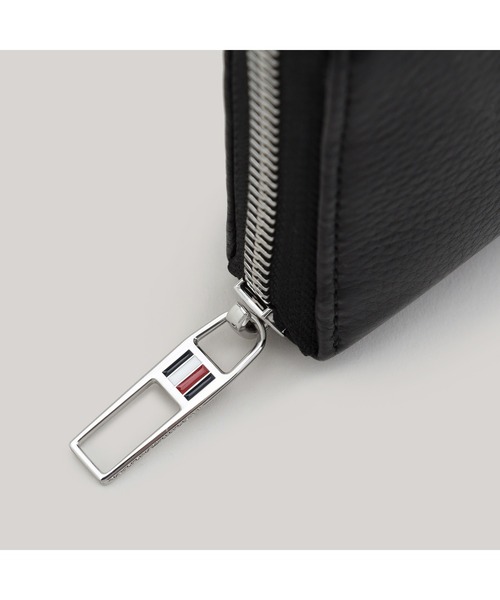 TOMMY HILFIGER(トミーヒルフィガー)の「プレミアムレザージップウォレット(財布・メンズ・ブラック・FREE)」の3枚目の写真