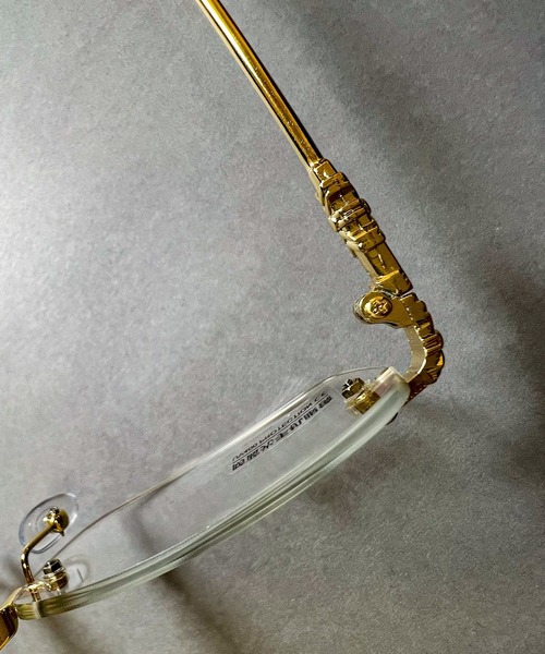 DiamondHearts（ダイヤモンドハーツ）の「スクエアレンズクリアメガネ（メガネ・レディース・ゴールド/シルバー・FREE）」の8枚目の写真