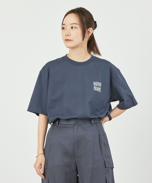 MACKINTOSH PHILOSOPHY(マッキントッシュ フィロソフィー)の「GREY LABEL SHARP LOGO 半袖T(Tシャツ/カットソー・レディース・ホワイト/チャコールグレー/ブラック・2/6)」の3枚目の写真