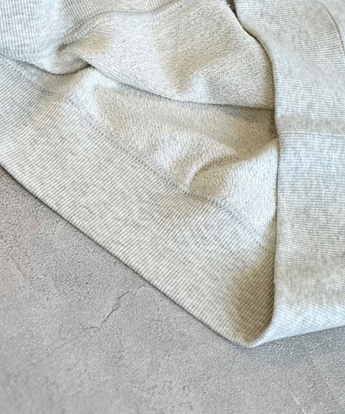 UNIVERSAL OVERALL（ユニバーサルオーバーオール）の「【UNIVERSAL OVERALL】別注プリントトレーナー（スウェット・キッズ・ブラック/オフホワイト/ベージュ・80/90/95/100/110/120/130/140/150）」の6枚目の写真