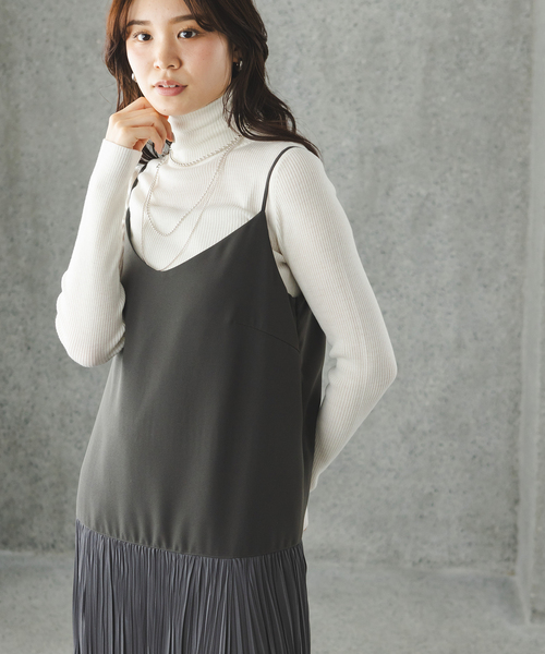 Noble（ノーブル）の「《追加3》リブタートルネックニット（ニット/セーター・レディース・ホワイト/ブラック/キャメル・FREE）」の2枚目の写真