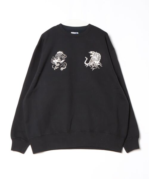 TAILOR TOYO（テーラートウヨウ）の「【別注】テーラー東洋 / SUKA CREW SWEAT EMBROIDERED（スウェット・メンズ・ネイビー/ブラック・X-LARGE/MEDIUM/LARGE）」の5枚目の写真
