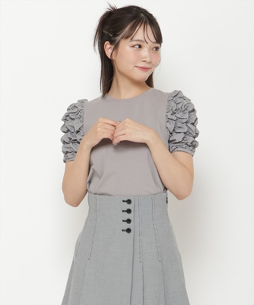REDYAZEL（レディアゼル）の「ボリュームデザインスリーブトップス（Tシャツ/カットソー・レディース・オフホワイト/ブラック/グレー・FREE）」の3枚目の写真