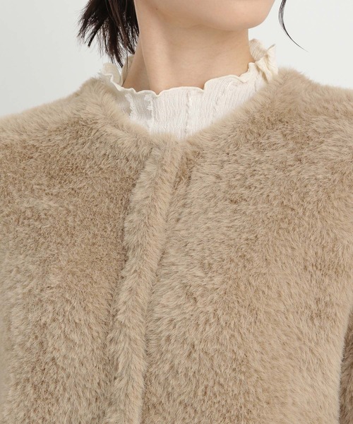 Andemiu(アンデミュウ)の「フェザーニットジャケット151326(カーディガン/ボレロ・レディース・チャコールグレー/ライトベージュ/アイボリー・FREE)」の5枚目の写真