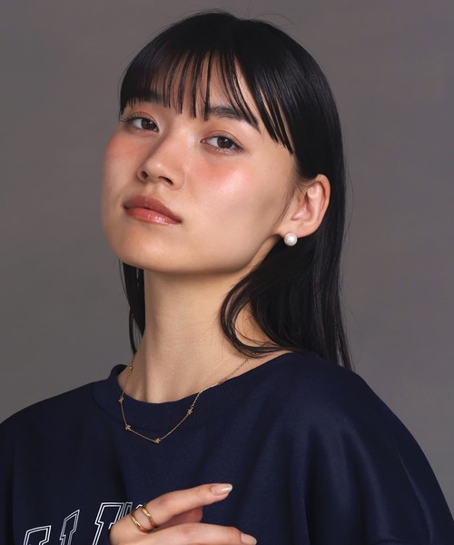 LHME（エルエイチエムイー）の「【WEB限定】“MELLOW”1粒パールピアス/10mm/サージカルステンレス（金属アレルギー対応）【LHME / エルエイチエムイー】（ピアス（両耳用）・レディース・ゴールド・ONE SIZE）」の6枚目の写真