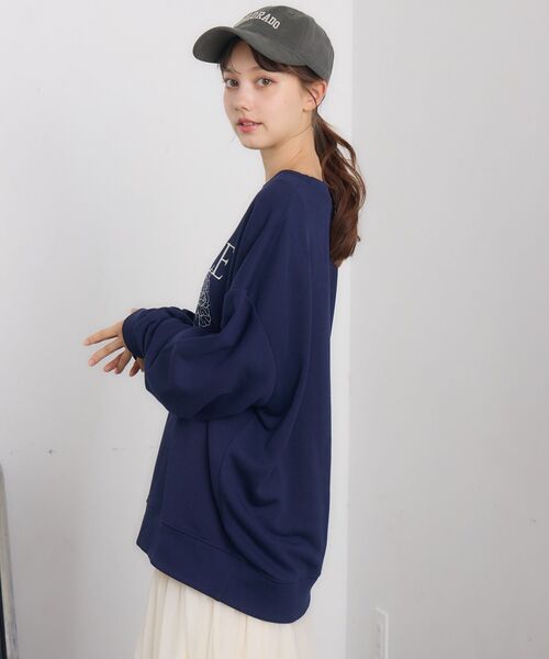 RETRO GIRL(レトロガール)の「花刺繍トレーナー(Tシャツ/カットソー・レディース・ダークブルー/ホワイト系その他/ダークグレー・FREE)」の19枚目の写真