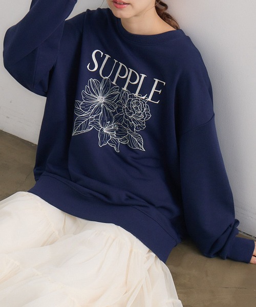 RETRO GIRL(レトロガール)の「花刺繍トレーナー(Tシャツ/カットソー・レディース・ダークブルー/ホワイト系その他/ダークグレー・FREE)」の3枚目の写真