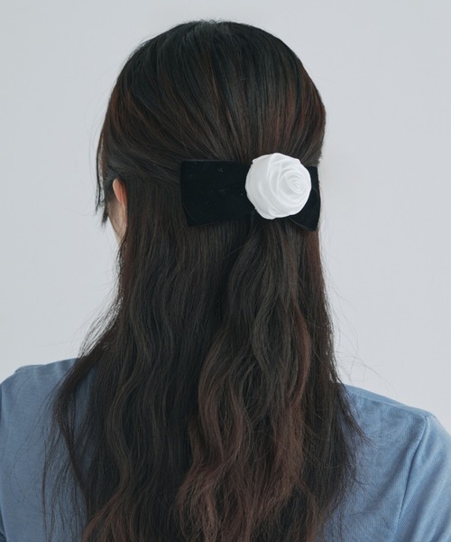 kiehtova(キエトヴァ)の「【kiehtova】ROSE RIBBON VALLETTA/ローズ リボン バレッタ(バレッタ/ヘアクリップ・レディース・ブラック/ホワイト・FREE)」の7枚目の写真