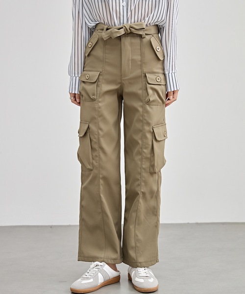 プラダ ベージュ カーゴパンツ ポケット付き 新品同様 セール】ベルト付き ハイウエスト 多ポケット カーゴ パンツ（カーゴ