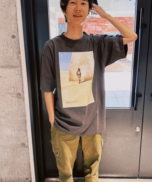 STAR WARS(スターウォーズ)の「『スター・ウォーズ/STARWARS』"""The Phantom Menace"" T-Shirt" 半袖プリントT-シャツ ビックシルエット ピグメント加工 ヴィンテージライク(Tシャツ/カットソー・メンズ・チャコール/ホワイト・X-LARGE/LARGE/MEDIUM)」の5枚目の写真