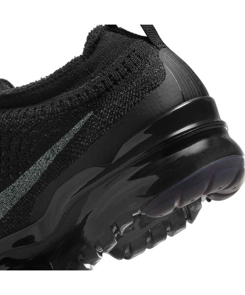NIKE（ナイキ）の「ナイキ エア ヴェイパーマックス 2023 フライニット ウィメンズシューズ / Nike Air VaporMax 2023 Flyknit Women's Shoes DV6840-001 Black（スニーカー・レディース・ブラック・26.5/27/22.5/23/27.5/28/28.5/29/23.5/24/24.5/25/25.5/26）」の16枚目の写真