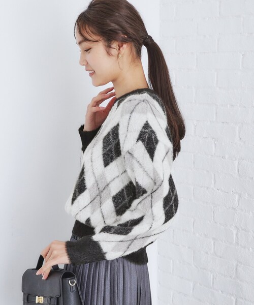 index（インデックス）の「◆アーガイルチェックフェザーニット【洗濯機洗い可】（ニット/セーター・レディース・ブルー系6/ベージュ系1/ブラック系1・00）」の17枚目の写真