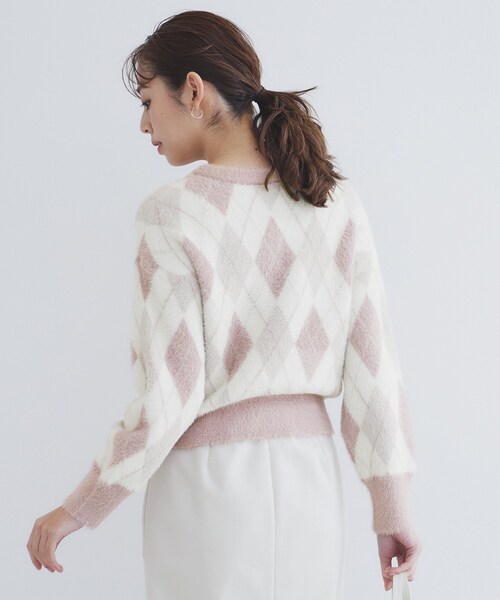 index（インデックス）の「◆アーガイルチェックフェザーニット【洗濯機洗い可】（ニット/セーター・レディース・ブルー系6/ベージュ系1/ブラック系1・00）」の4枚目の写真