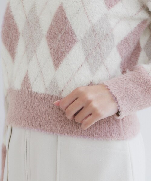 index（インデックス）の「◆アーガイルチェックフェザーニット【洗濯機洗い可】（ニット/セーター・レディース・ブルー系6/ベージュ系1/ブラック系1・00）」の14枚目の写真