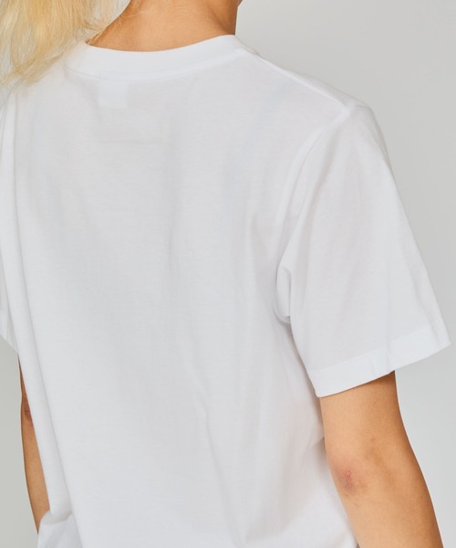 Champion(チャンピオン)の「【Champion/チャンピオン】レディース ショートスリーブTシャツ(Tシャツ/カットソー・レディース・ブルー系その他2/ペールイエロー/ブルー系その他3/ホワイト/ネイビー・MEDIUM/LARGE)」の8枚目の写真