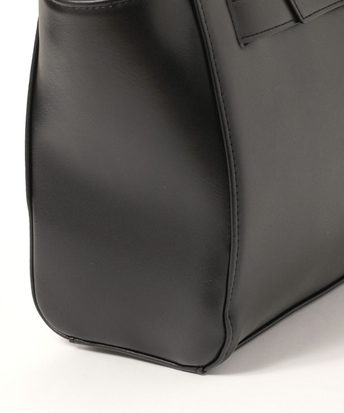 GLOBAL WORK(グローバルワーク)の「スペ軽2WAYショルダーバッグ/253624(ショルダーバッグ・レディース・アイボリー/ブラック/ベージュ・ONE SIZE)」の20枚目の写真