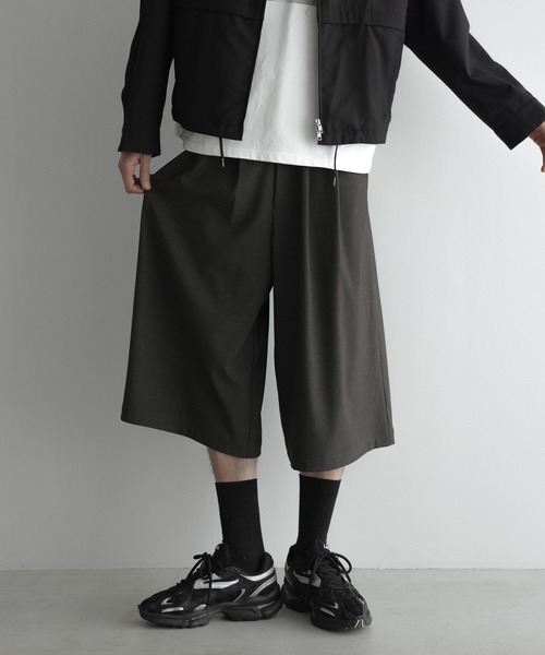 remer(リメール)の「loose basic buggy gaucho PT / ルーズベーシックバギーガウチョパンツ(その他パンツ・メンズ・チャコールグレー/グレー/ブラック・SMALL/X-SMALL/LARGE/MEDIUM)」の15枚目の写真