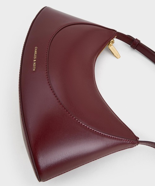 CHARLES & KEITH(チャールズ & キース)の「Sigrid シグリッド ショルダーバッグ(ショルダーバッグ・レディース・クリーム/ダークパープル/ライトピンク/スミクロ・S)」の8枚目の写真