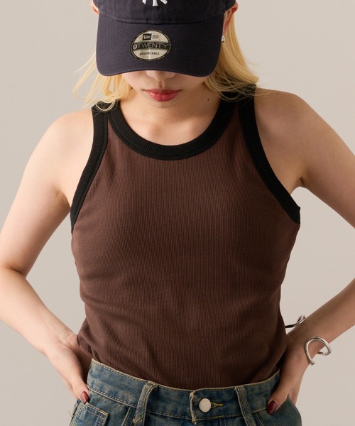 MAGASIN DE MODE Onjna(マガジンデモードオンジェナ )の「【MAGASIN DE MODE Onjna】Cut rib color scheme american sleeve tank / カットリブカップ付き配色アメスリタンクトップ DTK(タンクトップ・レディース・ブラック/オフホワイト/ベージュ/ブラウン・FREE)」の4枚目の写真