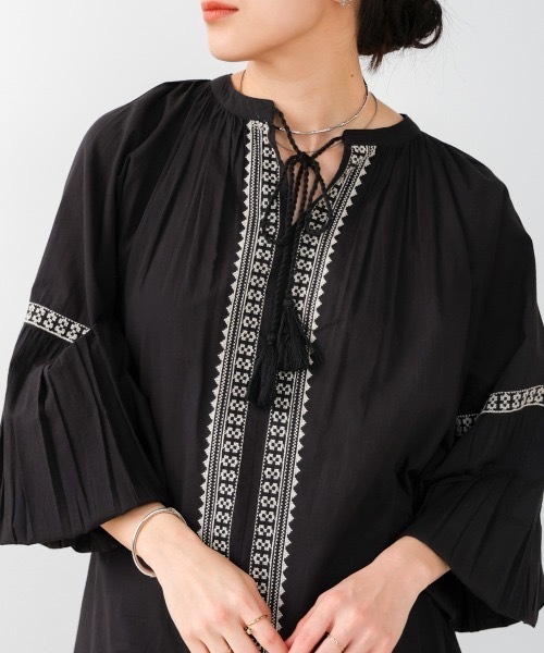 Bou Jeloud（ブージュルード）の「レースライン柄刺繍ワンピース（ワンピース・レディース・ブラック・MEDIUM）」の6枚目の写真