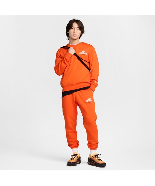 NIKE（ナイキ）の「ナイキ NIKE ナイキ クラブ BB クルー NSW GFX L/S トップ（スウェット・メンズ・ブルー/グレー/ネイビー/オレンジ・S/M/L/LL/3L）」の13枚目の写真