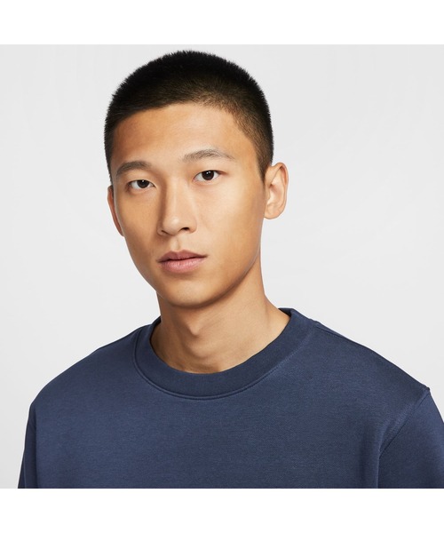 NIKE（ナイキ）の「ナイキ NIKE ナイキ クラブ BB クルー NSW GFX L/S トップ（スウェット・メンズ・ブルー/グレー/ネイビー/オレンジ・S/M/L/LL/3L）」の16枚目の写真