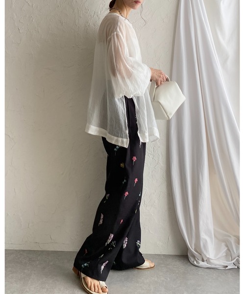 She's Closet（シーズクローゼット）の「ワイドフラワープリント花柄パンツ（その他パンツ・レディース・オフホワイト/ブラック/ネイビー/ベージュ・FREE）」の21枚目の写真