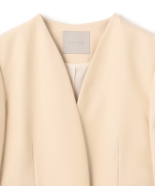 UNFILO(アンフィーロ)の「ノーカラージャケット(ノーカラージャケット・レディース・ベージュ系/ブラック系・SMALL/MEDIUM/LARGE)」の12枚目の写真