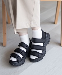 HusHusH（ハッシュアッシュ）の「HusHusH テープ使い厚底スポーツサンダル（サンダル）」