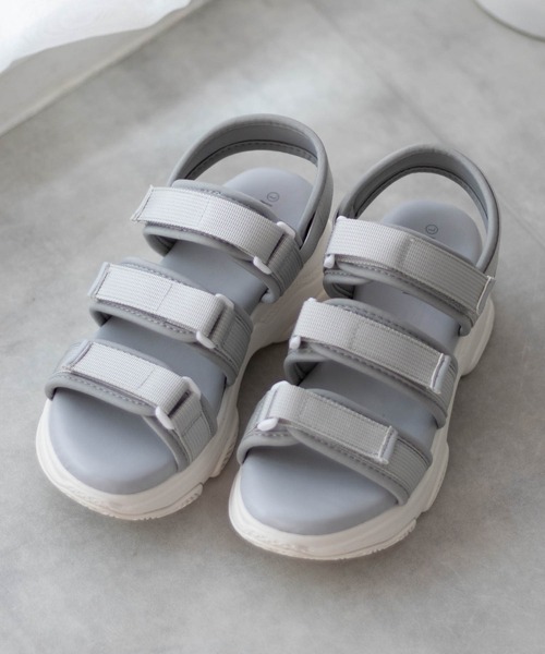 HusHusH（ハッシュアッシュ）の「HusHusH テープ使い厚底スポーツサンダル（サンダル・レディース・グレー/ブラック・S/M/L）」の13枚目の写真