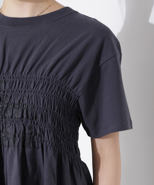 Russell Athletic（ラッセルアスレティック）の「RUSSELL ATHLETIC/別注 Jersey Shirring T（Tシャツ/カットソー・レディース・クリーム/チャコール/ブラウン・FREE）」の17枚目の写真