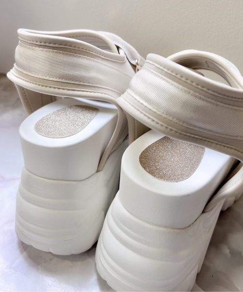 one wayザッカ(ワンウェイザッカ)の「ベルト厚底サンダル(サンダル・レディース・ブラック/ベージュ・SMALL/MEDIUM/LARGE)」の13枚目の写真