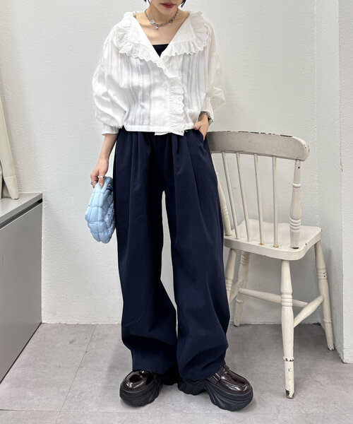 w closet(ダブルクローゼット)の「【2サイズ展開】イージーコクーンパンツ(その他パンツ・レディース・オフホワイト/ネイビー・2/1)」の21枚目の写真