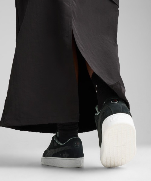 PUMA（プーマ）の「PUMA PUMA x HELLO KITTY & FRIENDS WOVEN MAXI SKIRT（プーマ x ハローキティアンドフレンズ ウーブン マキシスカート）（スカート・レディース・ブラック系/パープル系・SMALL/MEDIUM/LARGE）」の8枚目の写真