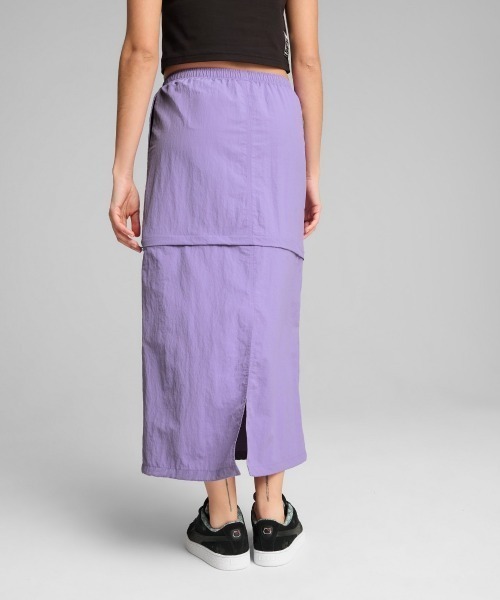 PUMA（プーマ）の「PUMA PUMA x HELLO KITTY & FRIENDS WOVEN MAXI SKIRT（プーマ x ハローキティアンドフレンズ ウーブン マキシスカート）（スカート・レディース・ブラック系/パープル系・SMALL/MEDIUM/LARGE）」の12枚目の写真