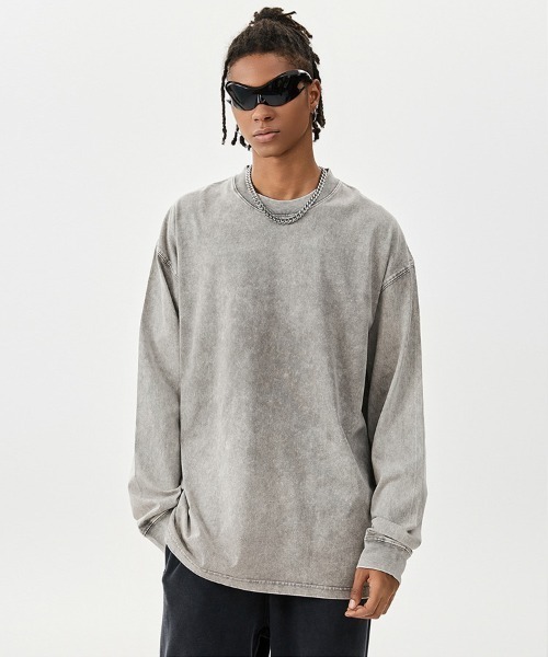 Ressaca(レサーカ)の「オーバーサイズピグメント加工ロンT(Tシャツ/カットソー・メンズ・ピンク/カーキ/パープル/ブラック/レッド/チャコール/グリーン/グレー/ブルー/ベージュ/ブラウン・XL/L/M)」の4枚目の写真