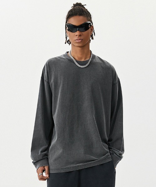Ressaca(レサーカ)の「オーバーサイズピグメント加工ロンT(Tシャツ/カットソー・メンズ・ピンク/カーキ/パープル/ブラック/レッド/チャコール/グリーン/グレー/ブルー/ベージュ/ブラウン・XL/L/M)」の3枚目の写真