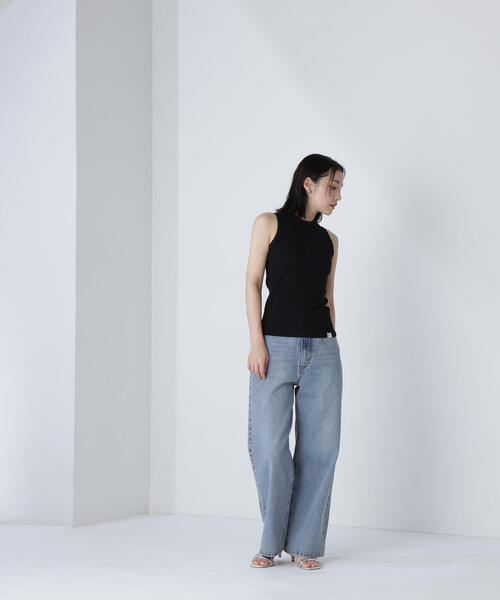 NATURAL BEAUTY BASIC(ナチュラルビューティーベーシック)の「◇カップインタンクシリーズ アメリカンスリーブ(タンクトップ・レディース・オフホワイト/ベージュ/ブラック・MEDIUM/SMALL)」の7枚目の写真