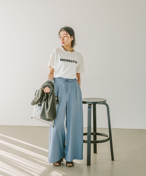 BAYFLOW（ベイフロー）の「[撥水加工・接触冷感・イージーケア・UVケア機能]RPワイドパンツ（その他パンツ・レディース・ブルー/グレイッシュベージュ/ブラック/イエロー・SMALL/MEDIUM）」の8枚目の写真