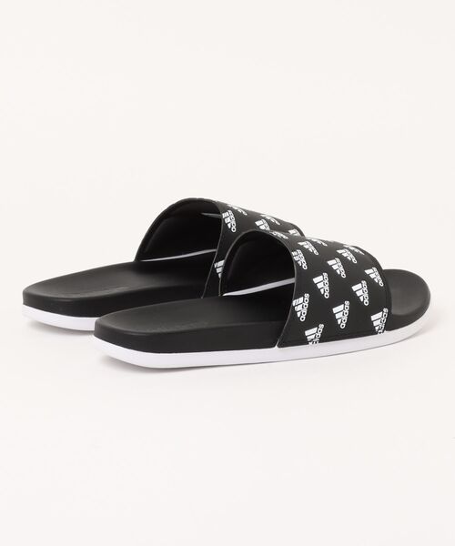 adidas(アディダス)の「【adidas】シャワーサンダル ADILETTE COMFORT U(サンダル・メンズ・ブラック×ホワイト・25.5cm/26.5cm/27.5cm/28.5cm/29.5cm)」の2枚目の写真