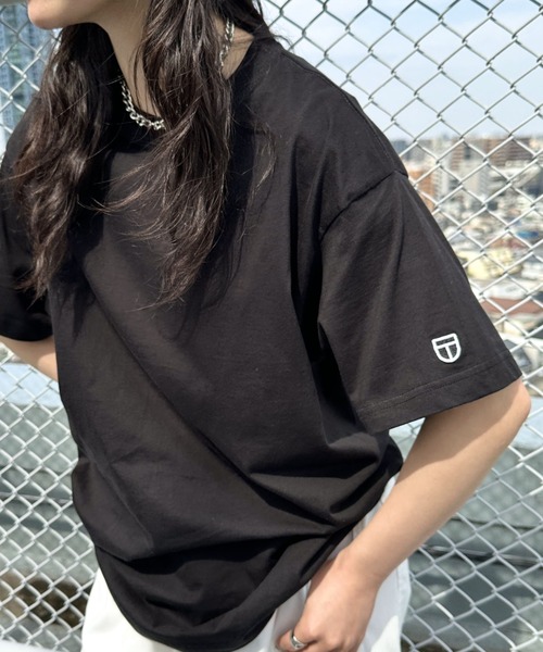 NEWTRAL PRODUCTS(ニュートラルプロダクツ)の「NEWTRAL(ニュートラル)/205 5.6oz スタンダードエンブレムT/サイズ展開多数 コットン 無地 半袖 Tシャツ(Tシャツ/カットソー・レディース・ブラック/ライトブルー/ブルー/レッド/アッシュグレー/グレー/ネイビー/チャコールグレー/ホワイト/ダークグリーン/サンドベージュ/ライトピンク・S/M/L/XL/XXL)」の16枚目の写真