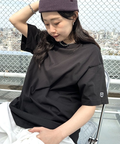 NEWTRAL PRODUCTS(ニュートラルプロダクツ)の「NEWTRAL(ニュートラル)/205 5.6oz スタンダードエンブレムT/サイズ展開多数 コットン 無地 半袖 Tシャツ(Tシャツ/カットソー・レディース・ブラック/ライトブルー/ブルー/レッド/アッシュグレー/グレー/ネイビー/チャコールグレー/ホワイト/ダークグリーン/サンドベージュ/ライトピンク・S/M/L/XL/XXL)」の21枚目の写真