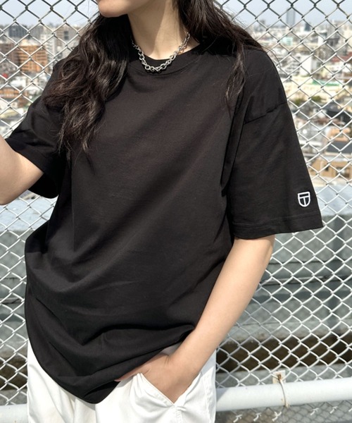 NEWTRAL PRODUCTS(ニュートラルプロダクツ)の「NEWTRAL(ニュートラル)/205 5.6oz スタンダードエンブレムT/サイズ展開多数 コットン 無地 半袖 Tシャツ(Tシャツ/カットソー・レディース・ブラック/ライトブルー/ブルー/レッド/アッシュグレー/グレー/ネイビー/チャコールグレー/ホワイト/ダークグリーン/サンドベージュ/ライトピンク・S/M/L/XL/XXL)」の20枚目の写真